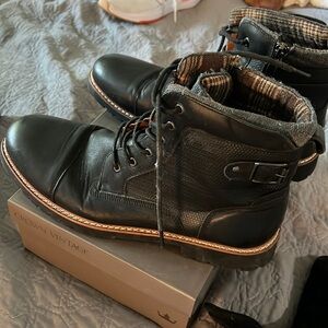Polar fox men’s boots size 11